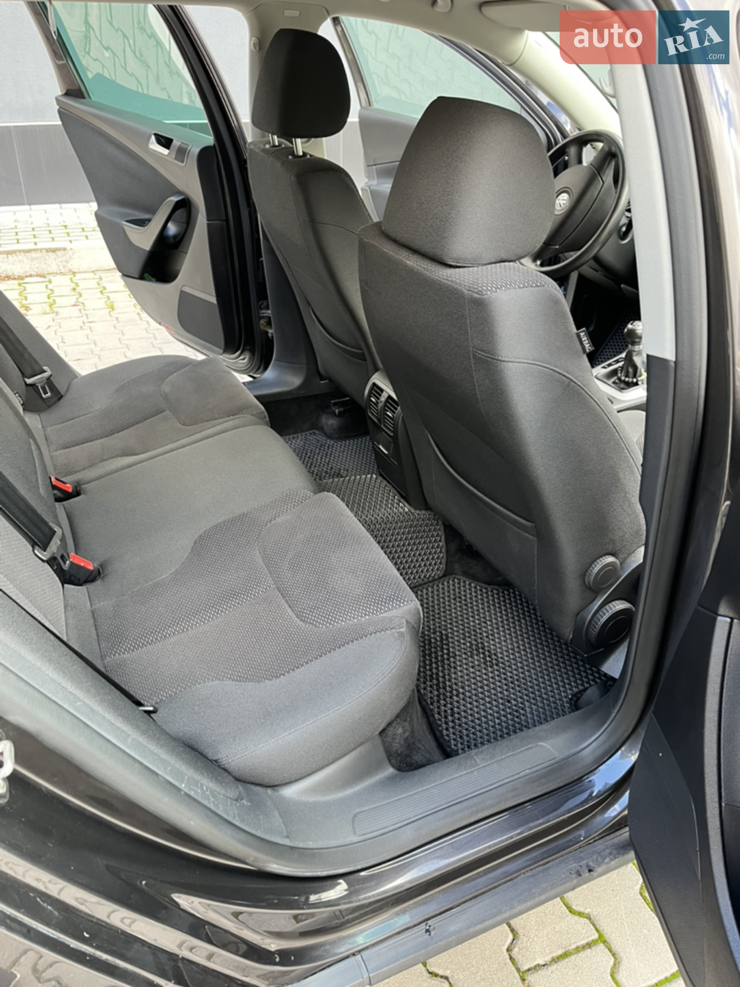 2010 Volkswagen Passat - мініатюра 11