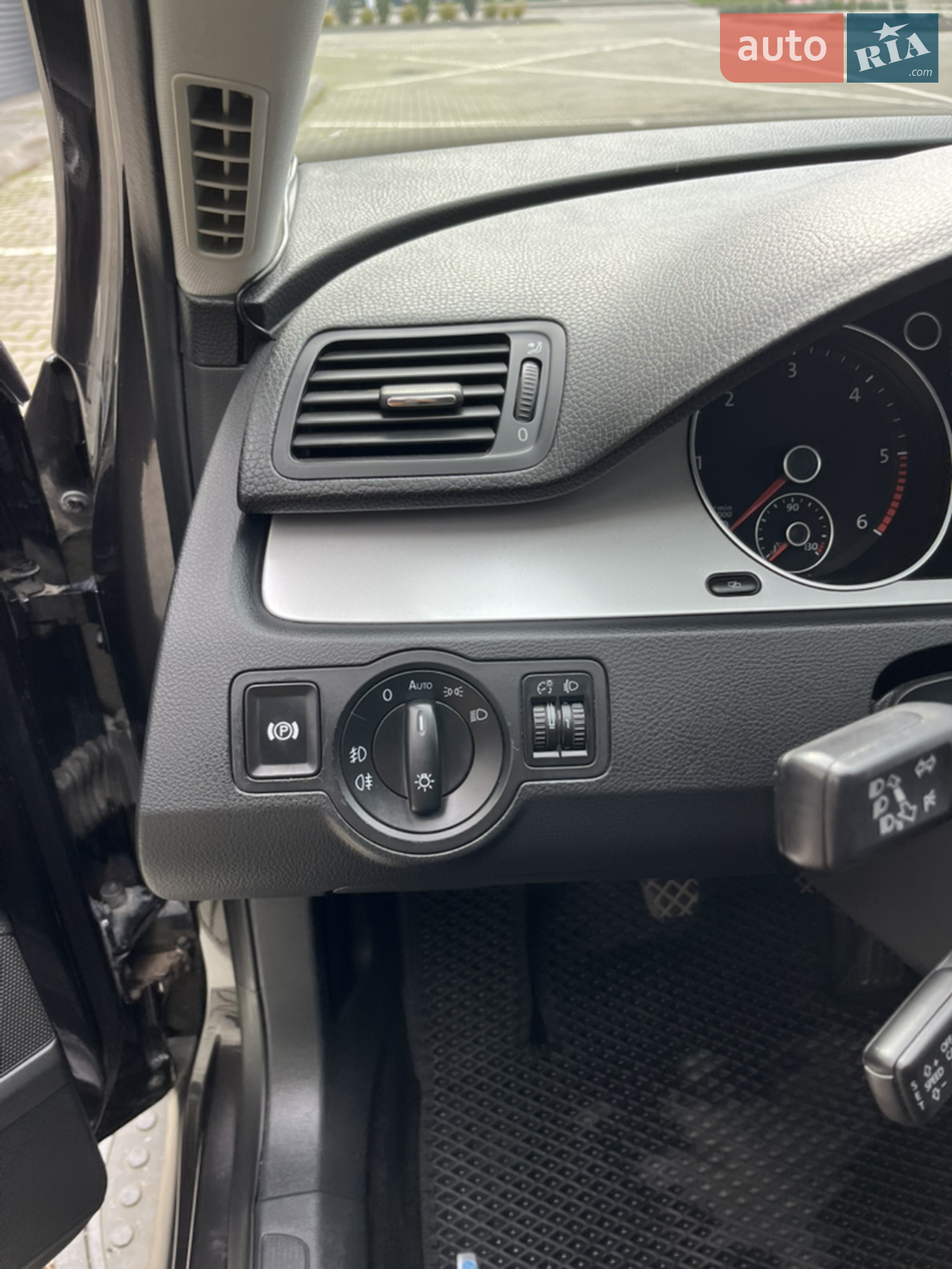 2010 Volkswagen Passat - мініатюра 8