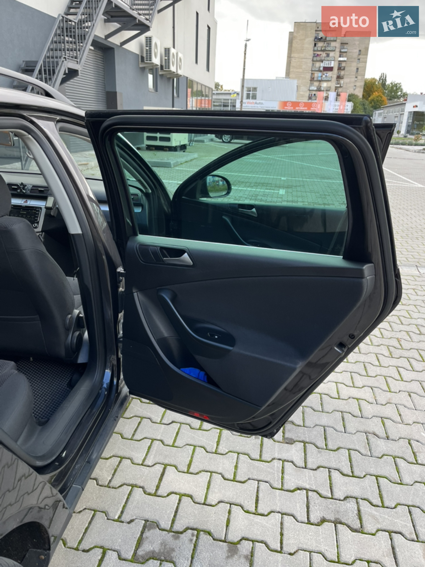 2010 Volkswagen Passat - мініатюра 12