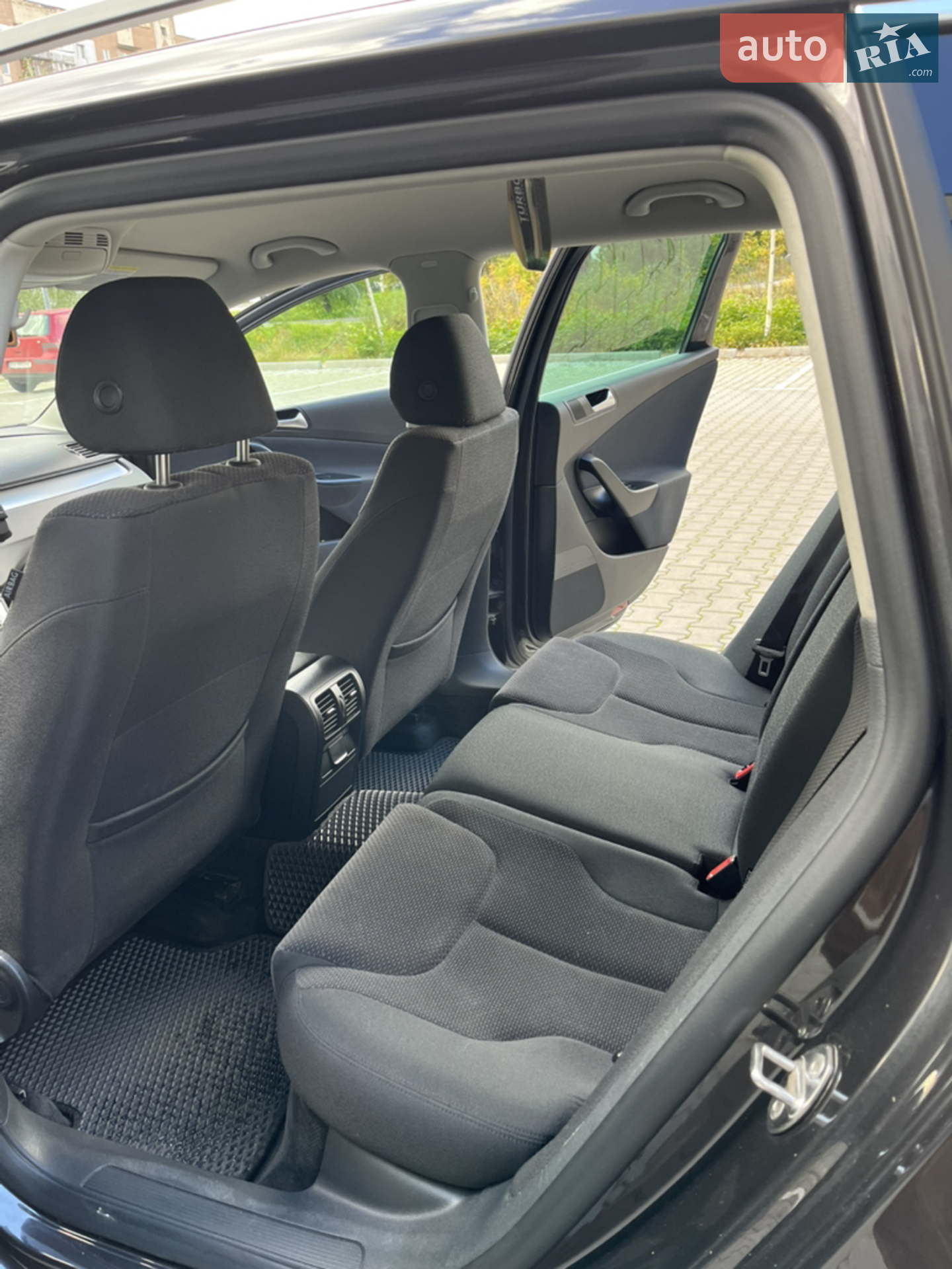 2010 Volkswagen Passat - мініатюра 18