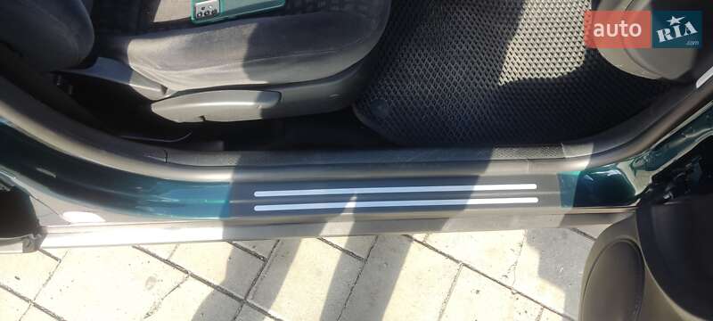 Универсал Volkswagen Passat 2001 в Черкассах