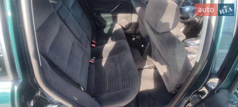 Универсал Volkswagen Passat 2001 в Черкассах