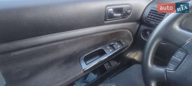 Универсал Volkswagen Passat 2001 в Черкассах