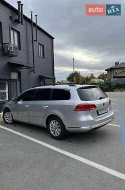Універсал Volkswagen Passat 2011 в Чернігові