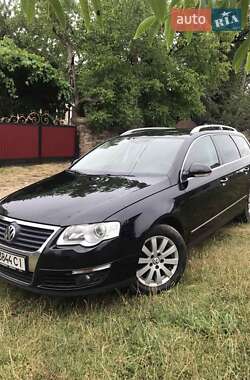 Універсал Volkswagen Passat 2010 в Києві