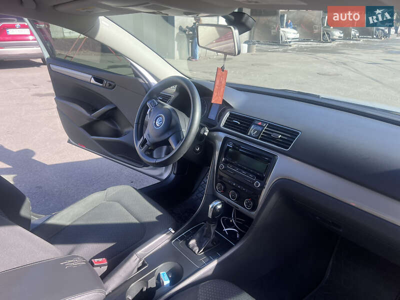 Седан Volkswagen Passat 2014 в Чернигове фото 10 Седан Volkswagen Passat 2014 в Чернигове