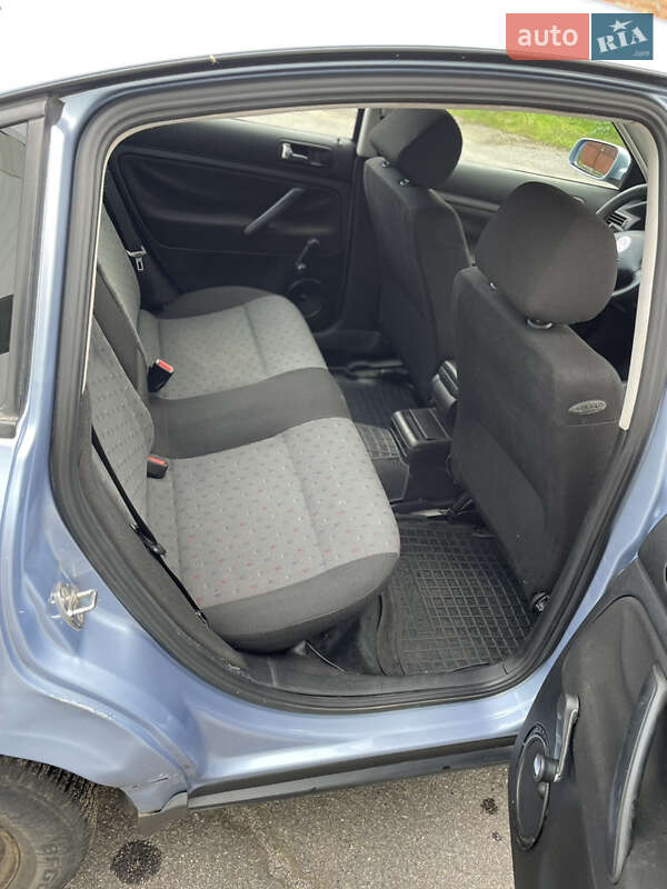 Седан Volkswagen Passat 1998 в Вінниці