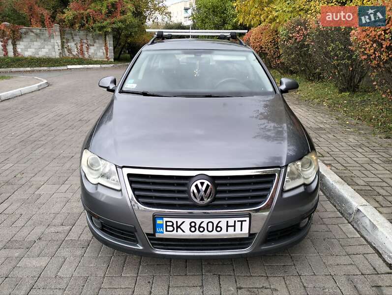 Универсал Volkswagen Passat 2006 в Ровно