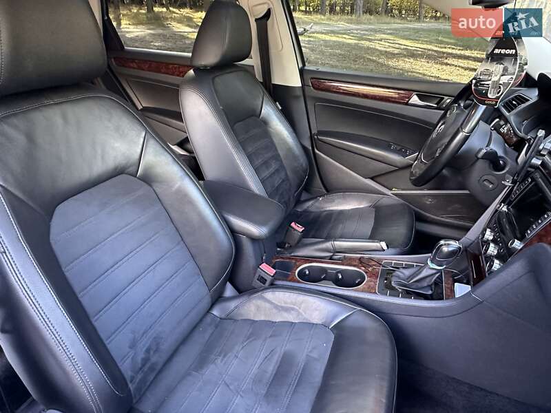 Седан Volkswagen Passat 2012 в Кропивницком