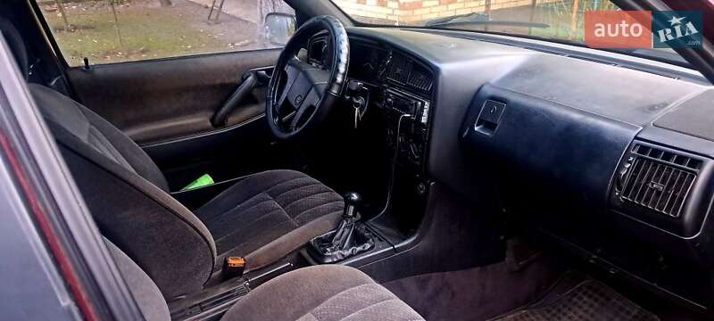 Седан Volkswagen Passat 1991 в Белой Церкви фото 10 Седан Volkswagen Passat 1991 в Белой Церкви