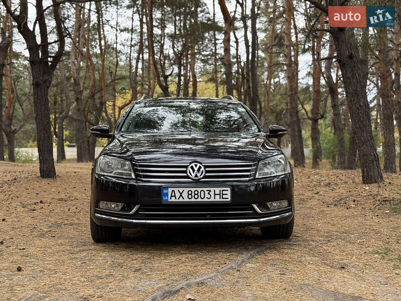Універсал Volkswagen Passat 2010 в Харкові