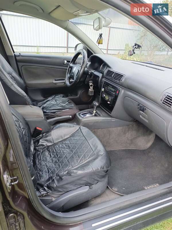 Универсал Volkswagen Passat 2004 в Луцке