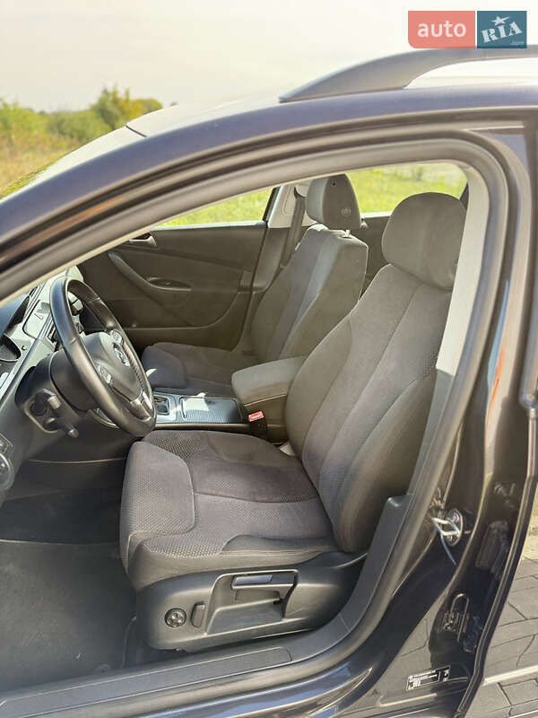 Универсал Volkswagen Passat 2010 в Ровно фото 10 Универсал Volkswagen Passat 2010 в Ровно