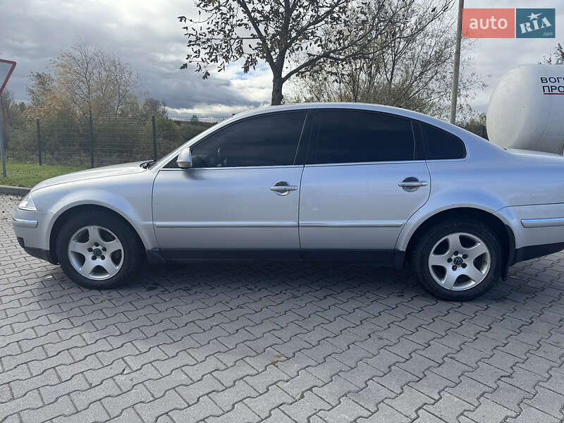 Седан Volkswagen Passat 2005 в Ивано-Франковске