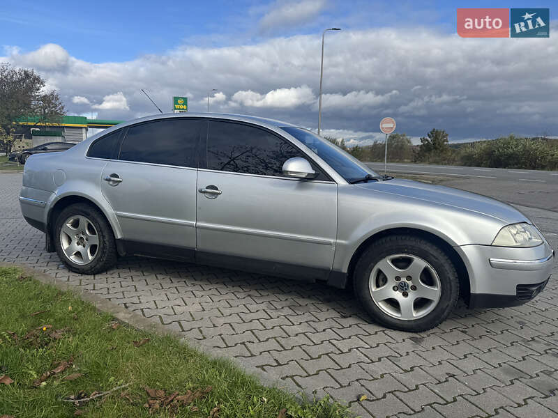 Седан Volkswagen Passat 2005 в Ивано-Франковске