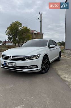 Седан Volkswagen Passat 2015 в Миколаєві