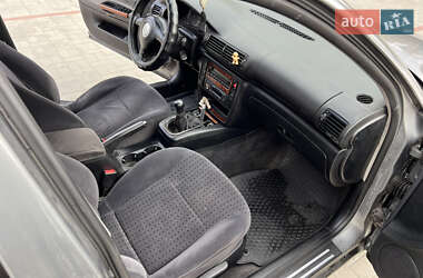 Седан Volkswagen Passat 2004 в 
