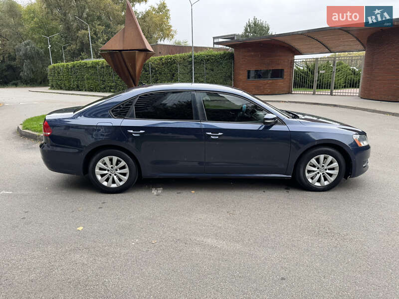 Седан Volkswagen Passat 2012 в Киеве фото 4 Седан Volkswagen Passat 2012 в Киеве