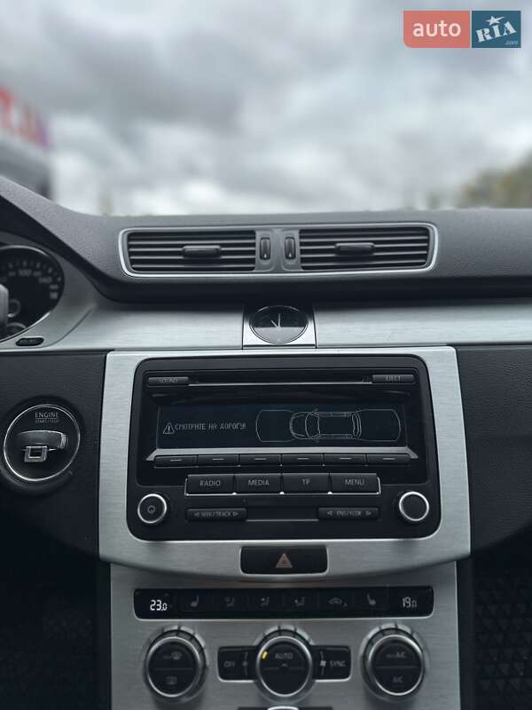 Універсал Volkswagen Passat 2013 в Білогородці