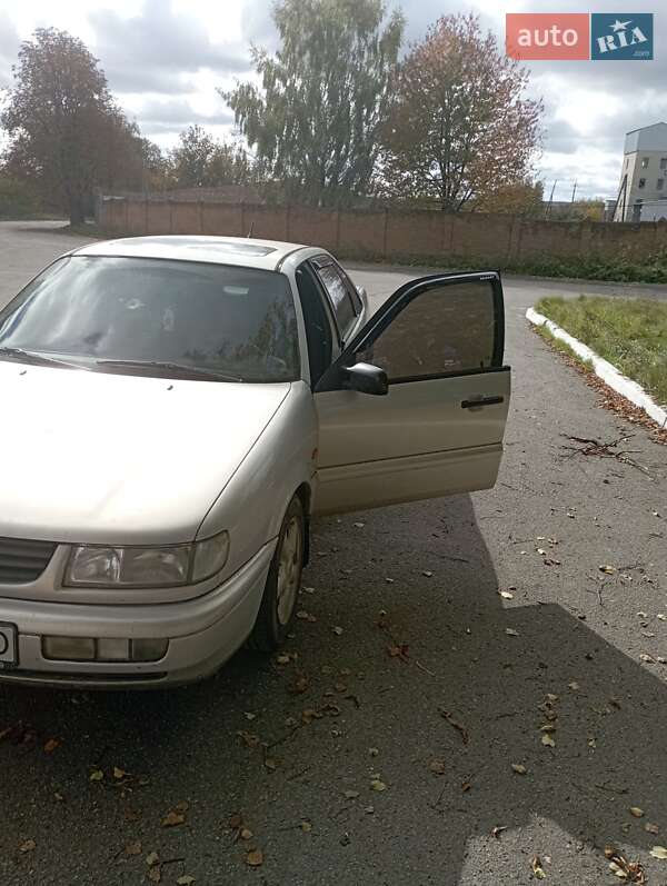 Седан Volkswagen Passat 1994 в Хмільнику фото 9 Седан Volkswagen Passat 1994 в Хмільнику