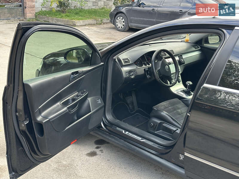 Универсал Volkswagen Passat 2006 в Ровно