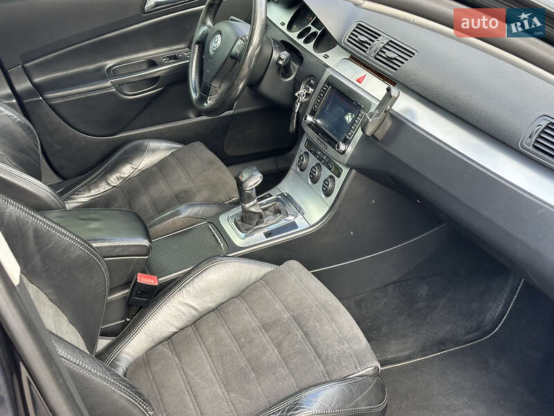 Универсал Volkswagen Passat 2006 в Ровно
