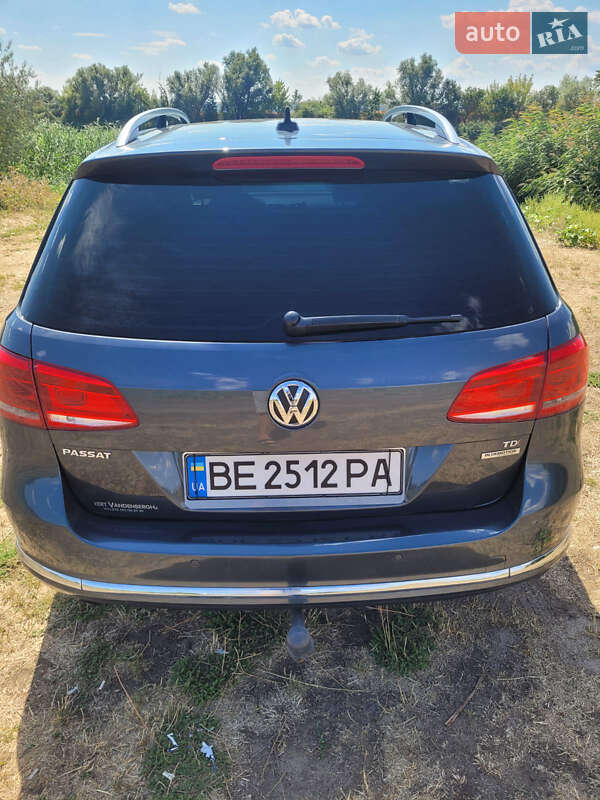Універсал Volkswagen Passat 2012 в Вознесенську