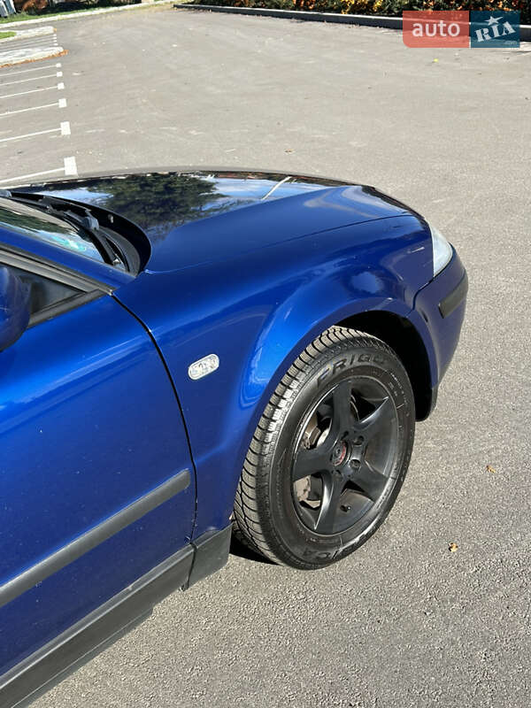 Універсал Volkswagen Passat 2001 в Бородянці