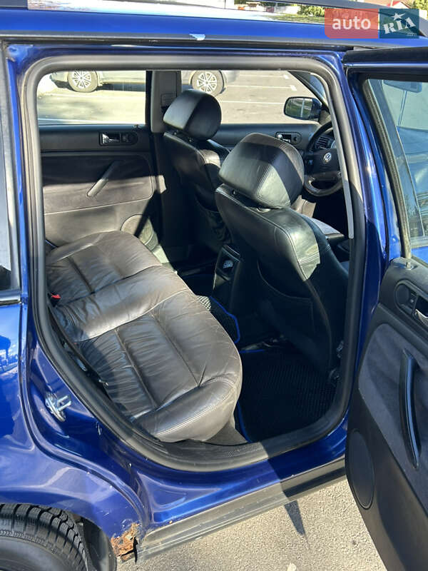 Універсал Volkswagen Passat 2001 в Бородянці