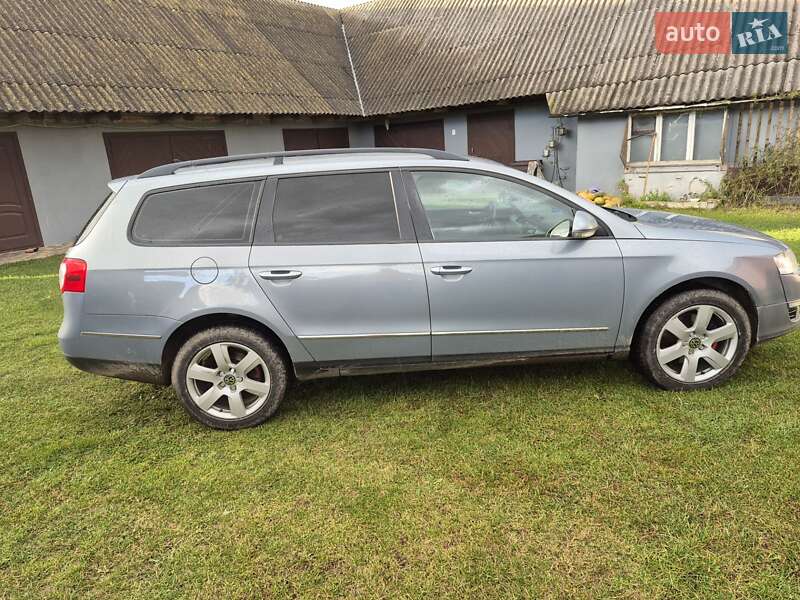 Універсал Volkswagen Passat 2010 в Камені-Каширському