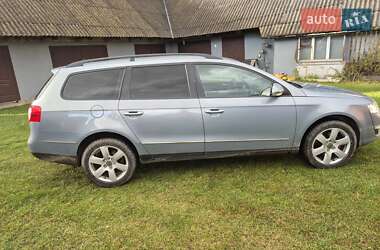 Универсал Volkswagen Passat 2010 в 