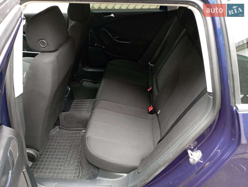 Универсал Volkswagen Passat 2005 в Красилове фото 21 Универсал Volkswagen Passat 2005 в Красилове