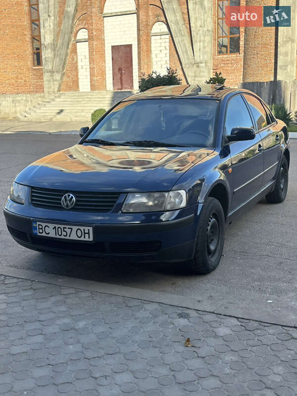 Седан Volkswagen Passat 1997 в Львові