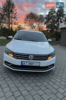 Седан Volkswagen Passat 2016 в Івано-Франківську