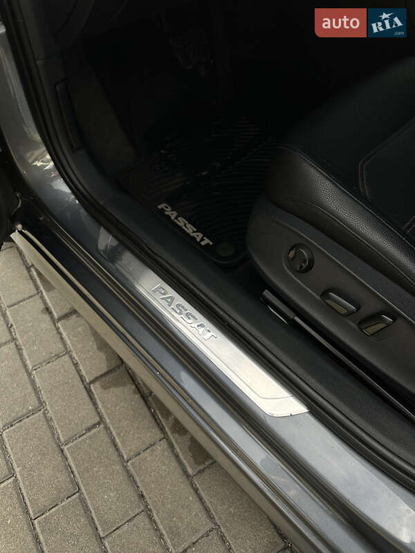 Седан Volkswagen Passat 2015 в Киеве