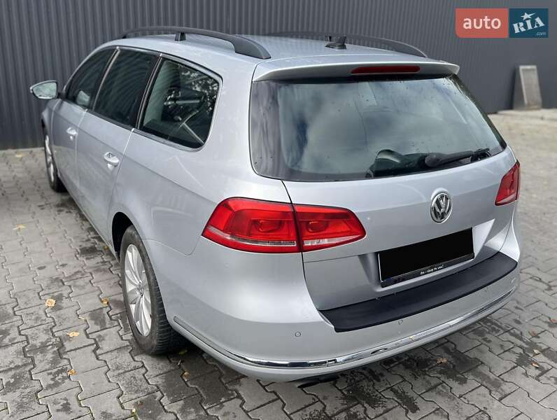 Универсал Volkswagen Passat 2011 в Дрогобыче