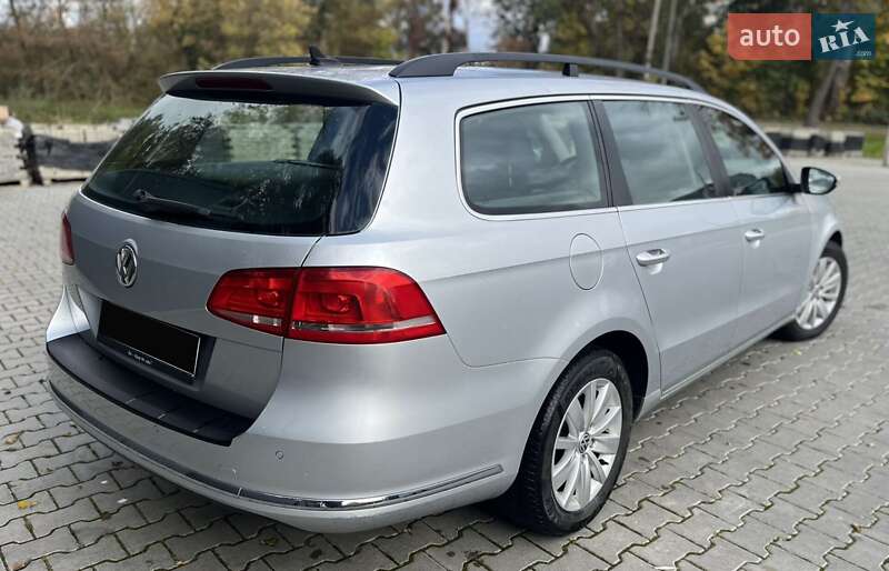 Универсал Volkswagen Passat 2011 в Дрогобыче