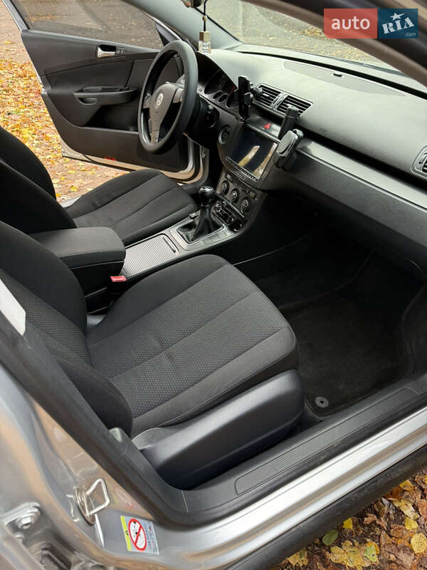 Седан Volkswagen Passat 2006 в Чернигове