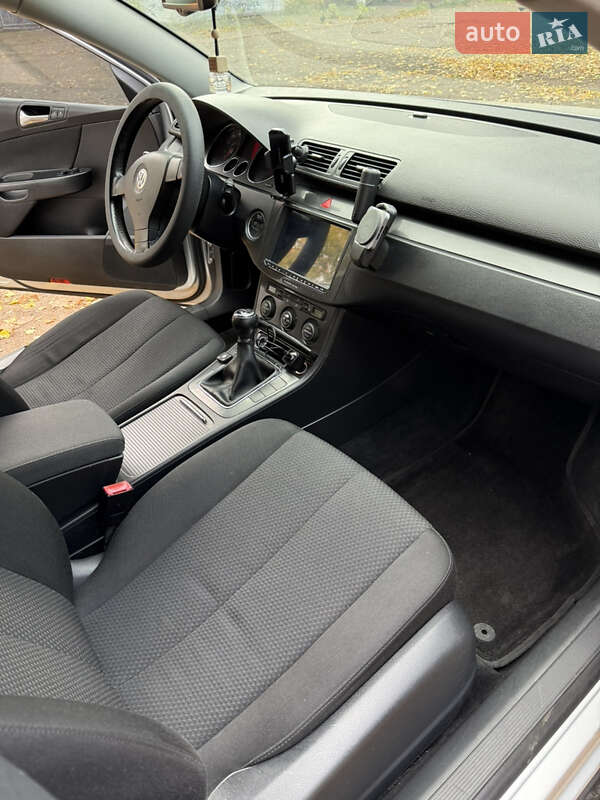 Седан Volkswagen Passat 2006 в Чернигове