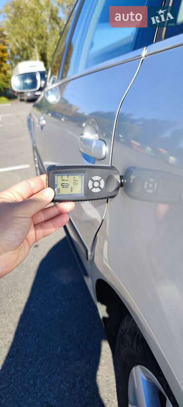 Седан Volkswagen Passat 2002 в Киеве