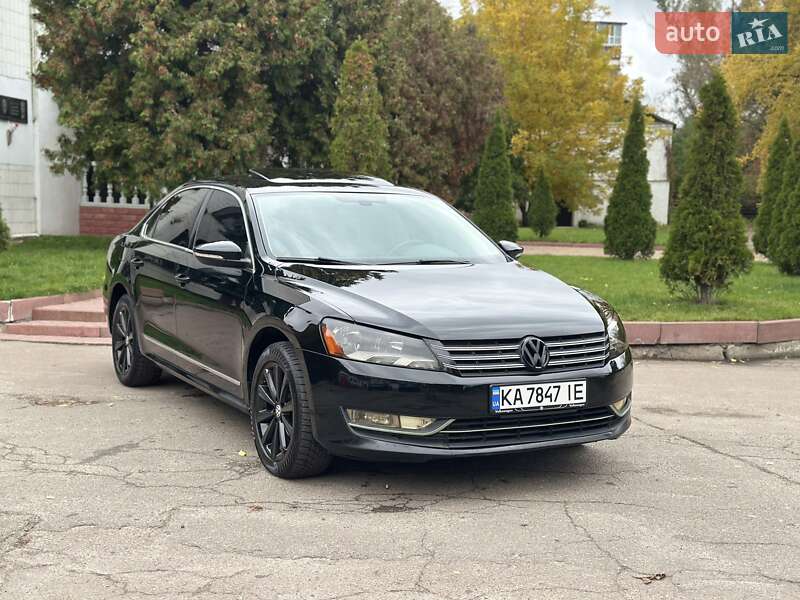 Седан Volkswagen Passat 2011 в Киеве
