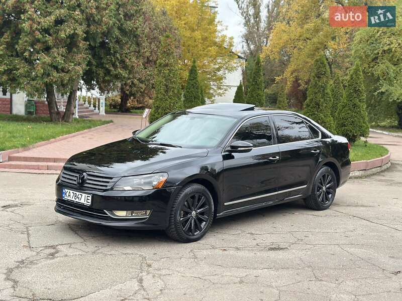 Седан Volkswagen Passat 2011 в Киеве