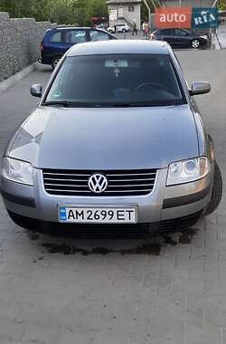 Седан Volkswagen Passat 2002 в Житомире