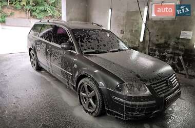 Універсал Volkswagen Passat 2002 в Каневі