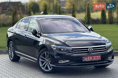 Седан Volkswagen Passat 2020 в 
