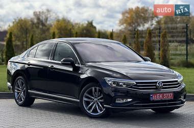 Седан Volkswagen Passat 2020 в 