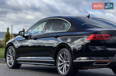 Седан Volkswagen Passat 2020 в 