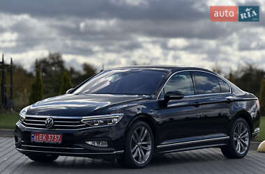 Седан Volkswagen Passat 2020 в 