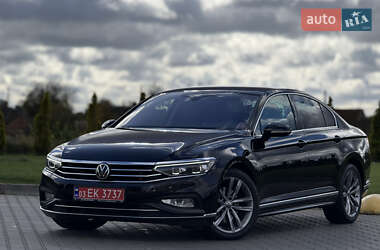 Седан Volkswagen Passat 2020 в 