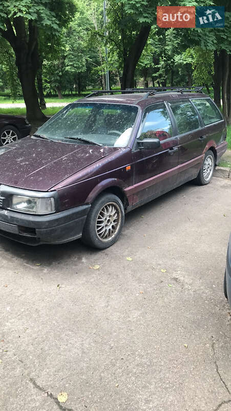 Универсал Volkswagen Passat 1993 в Киеве